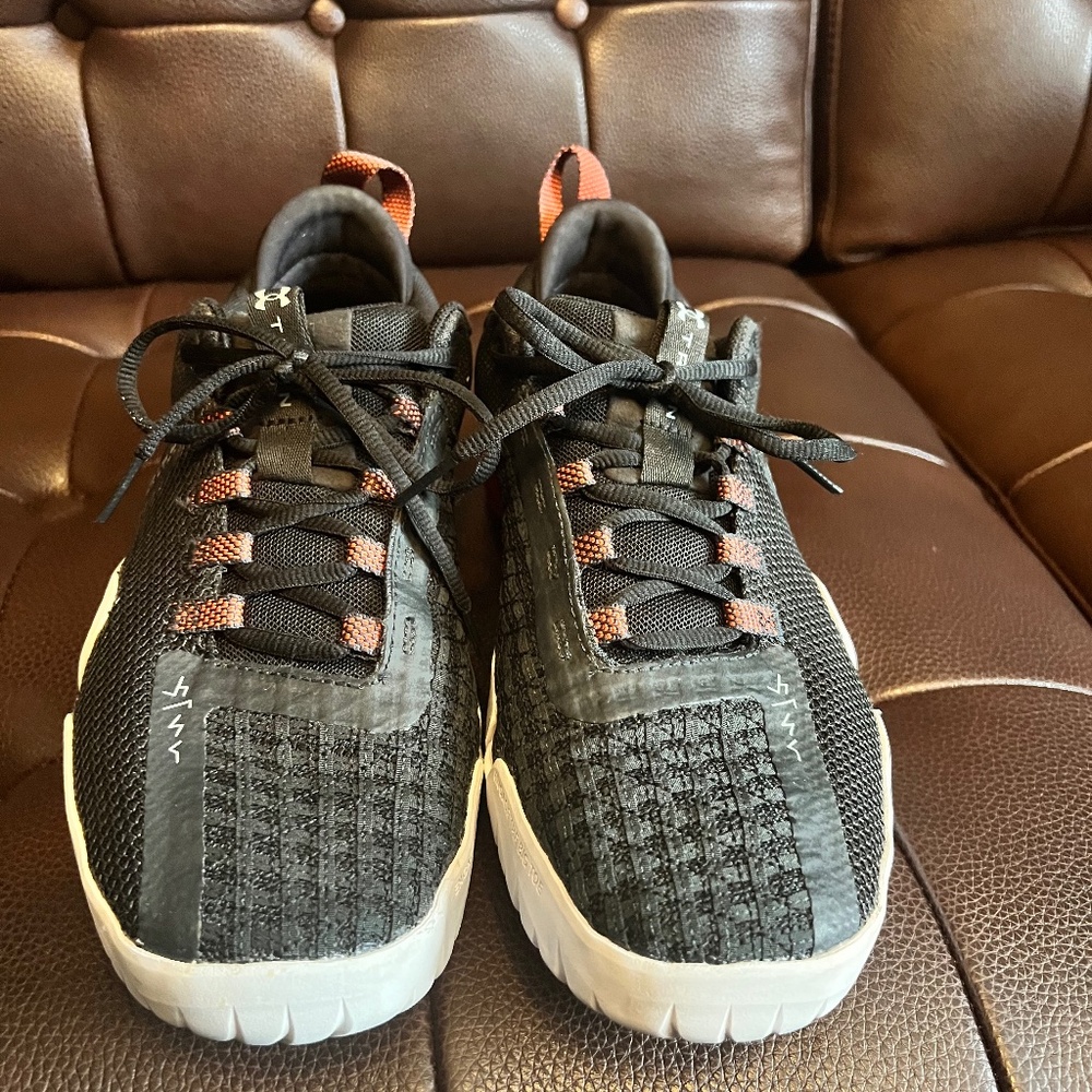 Under Armour Reign 6